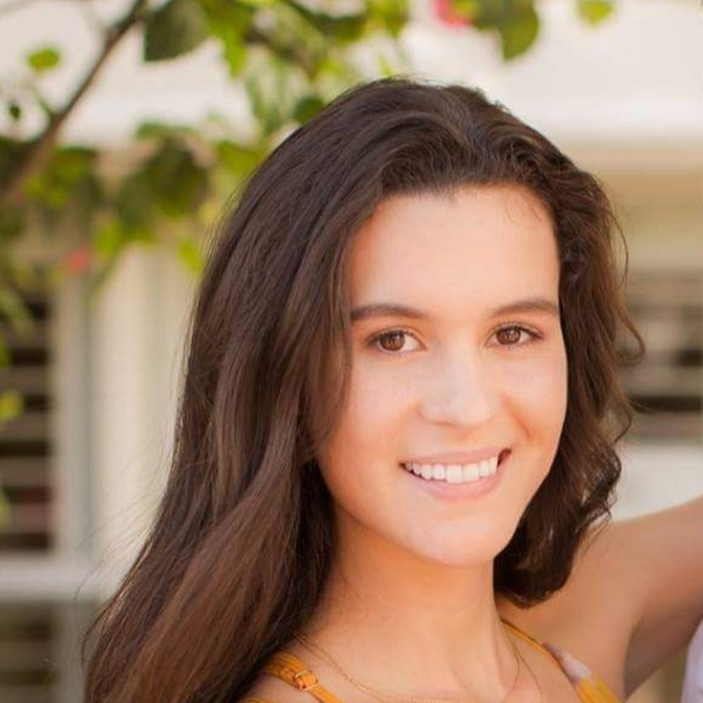 Meet your Posher, Angela esperanza jr.